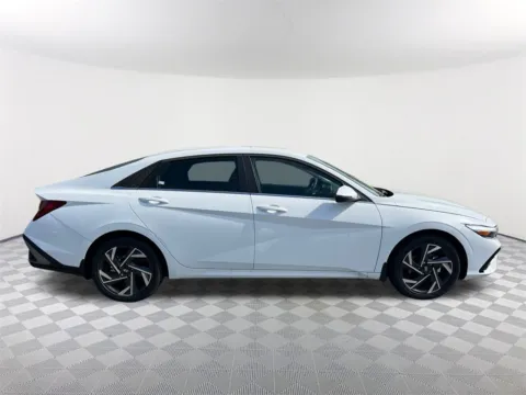 More photos of 2025 Hyundai Elantra Limited at Southtowne Hyundai of Newnan, GA