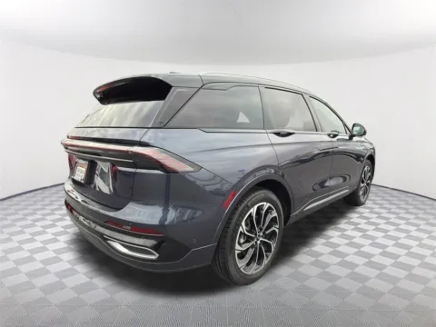 More photos of 2024 Lincoln Nautilus Reserve at Southtowne Hyundai of Newnan, GA
