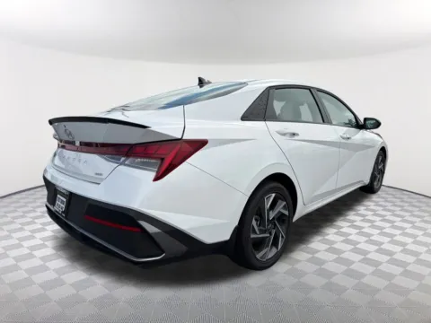 More photos of 2025 Hyundai Elantra Hybrid SEL Sport at Southtowne Hyundai of Newnan, GA