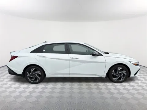 More photos of 2025 Hyundai Elantra Hybrid SEL Sport at Southtowne Hyundai of Newnan, GA