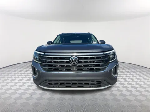 Photos of 2024 Volkswagen Atlas 2.0T SE w/Technology for sale in Newnan, GA at Southtowne Hyundai of Newnan