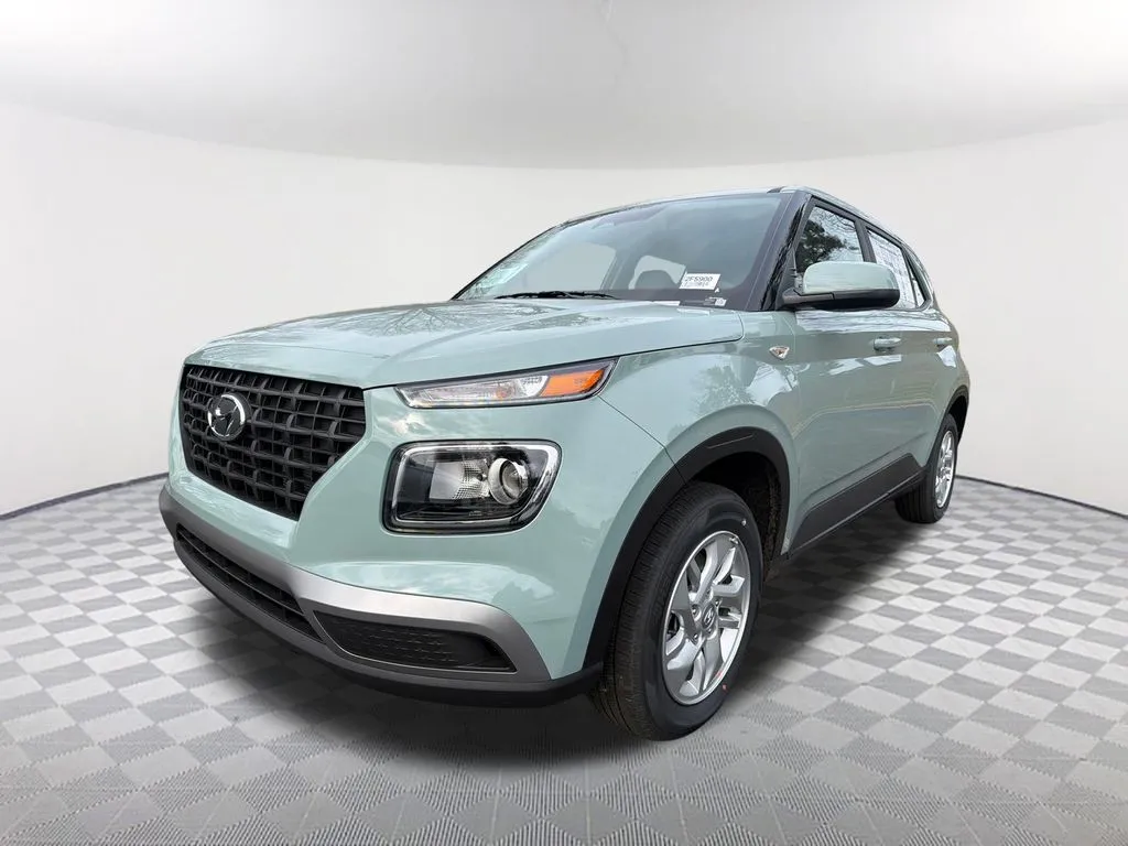 Green 2026 Hyundai Venue SE for sale in Newnan, GA