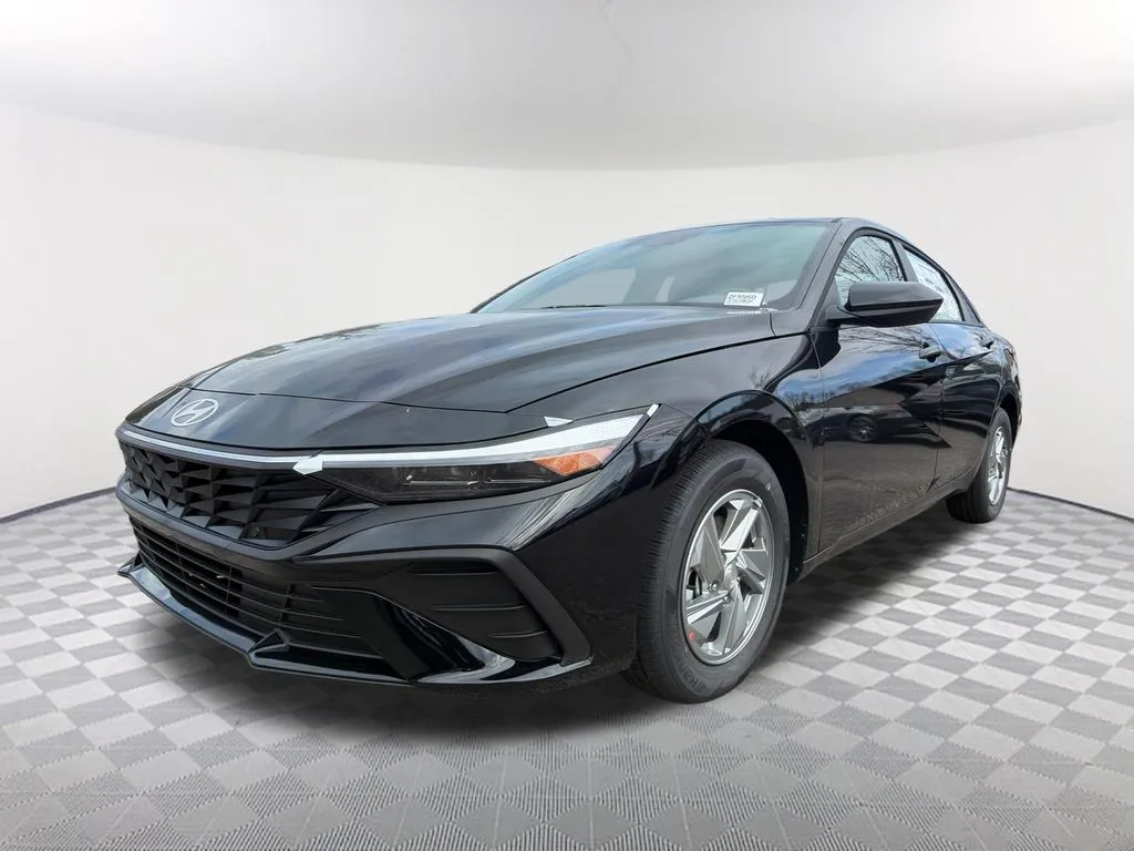 Black 2026 Hyundai Elantra SE for sale in Newnan, GA
