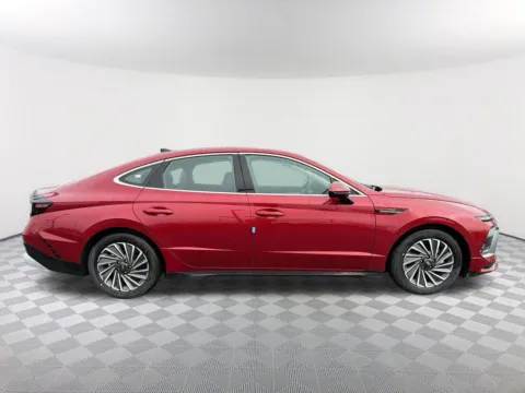 More photos of 2026 Hyundai Sonata Hybrid SEL at Southtowne Hyundai of Newnan, GA
