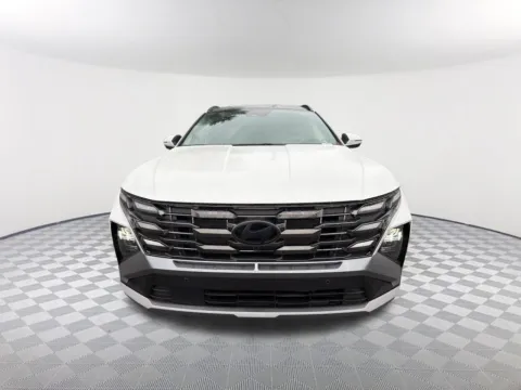 Photos of 2026 Hyundai Tucson Limited for sale in Newnan, GA at Southtowne Hyundai of Newnan