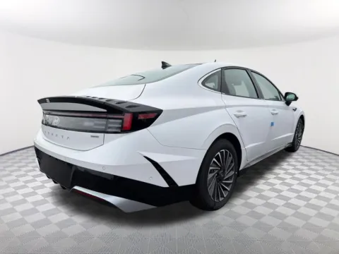More photos of 2026 Hyundai Sonata Hybrid Limited at Southtowne Hyundai of Newnan, GA