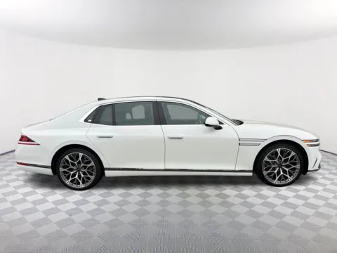 More photos of 2024 Genesis G90 3.5T e-SC at Southtowne Hyundai of Newnan, GA