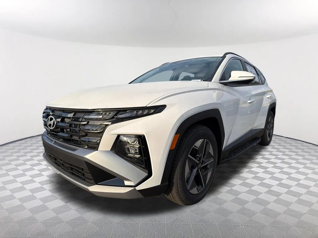 White 2026 Hyundai Tucson SEL Premium for sale in Newnan, GA