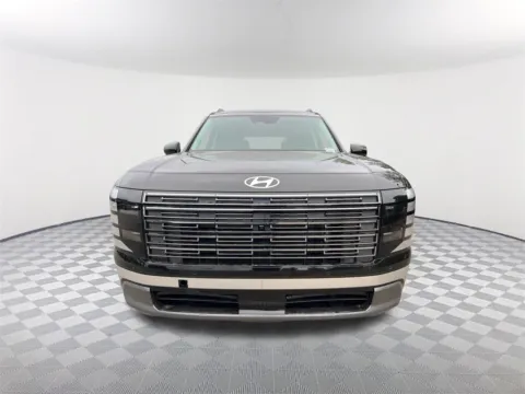 Photos of 2026 Hyundai Palisade Limited for sale in Newnan, GA at Southtowne Hyundai of Newnan