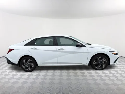 More photos of 2025 Hyundai Elantra Hybrid SEL Sport at Southtowne Hyundai of Newnan, GA