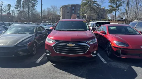 Red 2019 Chevrolet Traverse LT for sale in Newnan, GA
