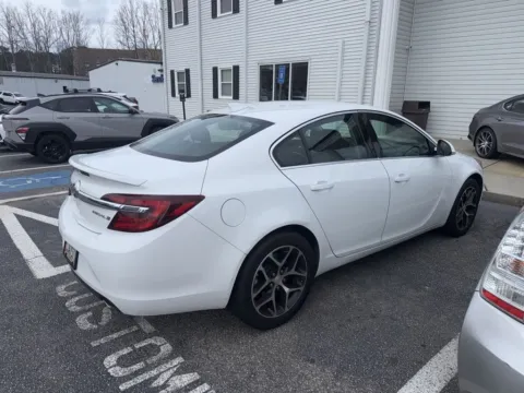 More photos of 2017 Buick Regal Turbo at Southtowne Hyundai of Newnan, GA