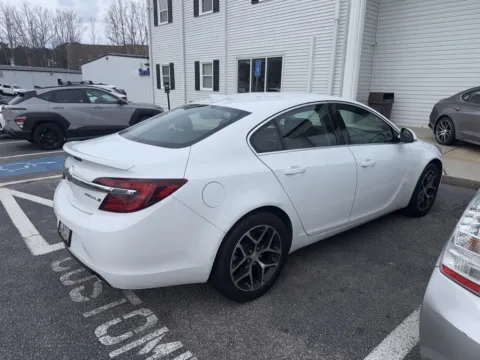 More photos of 2017 Buick Regal Turbo at Southtowne Hyundai of Newnan, GA