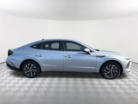 More photos of 2026 Hyundai Sonata Hybrid Blue at Southtowne Hyundai of Newnan, GA