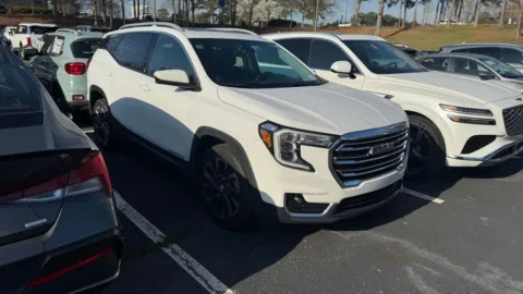 More photos of 2022 GMC Terrain SLT at Southtowne Hyundai of Newnan, GA