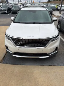 White 2022 Kia Carnival SX Prestige for sale in Newnan, GA