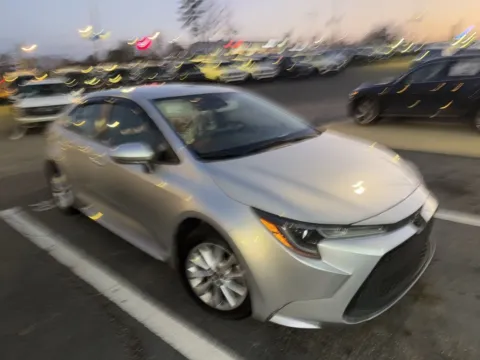 More photos of 2021 Toyota Corolla LE at Southtowne Hyundai of Newnan, GA
