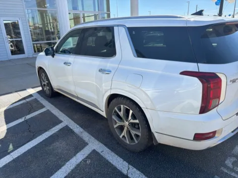 More photos of 2022 Hyundai Palisade Calligraphy at Southtowne Hyundai of Newnan, GA