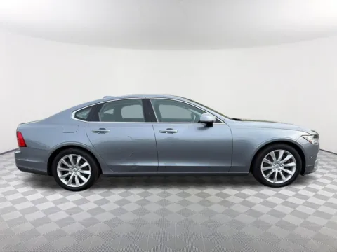 More photos of 2017 Volvo S90 T6 Momentum at Southtowne Hyundai of Newnan, GA