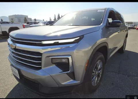 Gray 2024 Chevrolet Traverse LT for sale in Newnan, GA