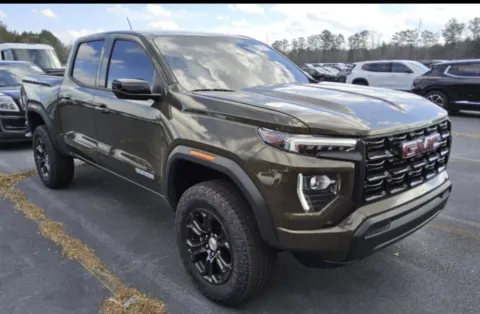 Another view of 2024 GMC Canyon Elevation for sale in Newnan, GA at Southtowne Hyundai of Newnan