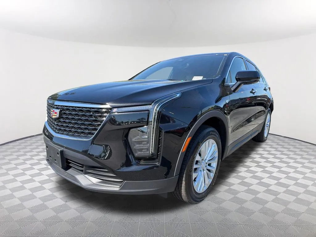 Black 2024 Cadillac XT4 Luxury for sale in Newnan, GA