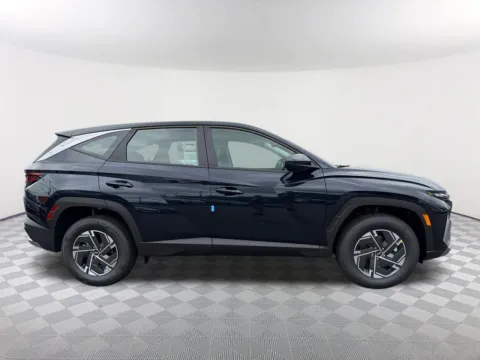 More photos of 2026 Hyundai Tucson Hybrid Blue SE at Southtowne Hyundai of Newnan, GA