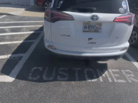 More photos of 2018 Toyota RAV4 LE at Southtowne Hyundai of Newnan, GA