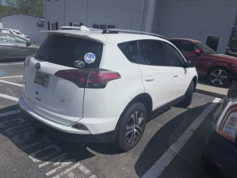 More photos of 2018 Toyota RAV4 LE at Southtowne Hyundai of Newnan, GA