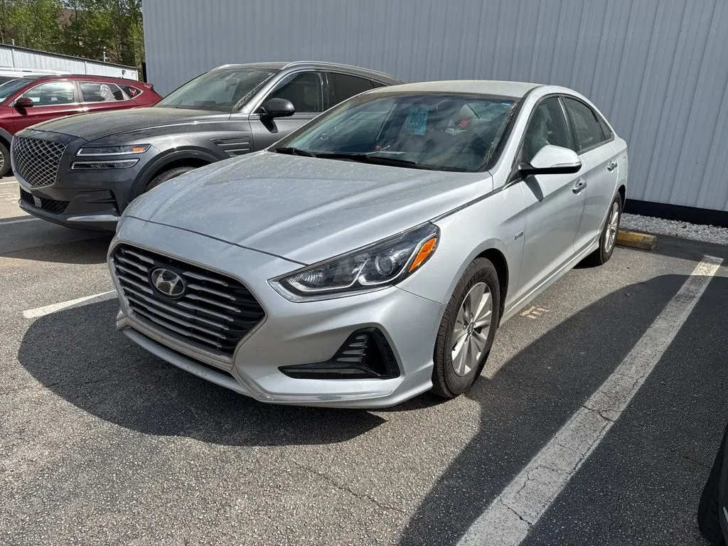 Silver 2019 Hyundai Sonata Hybrid SE for sale in Newnan, GA