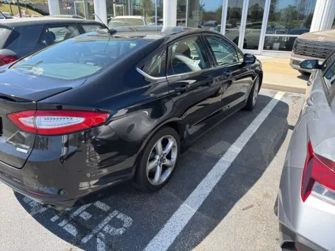 More photos of 2015 Ford Fusion SE at Southtowne Hyundai of Newnan, GA