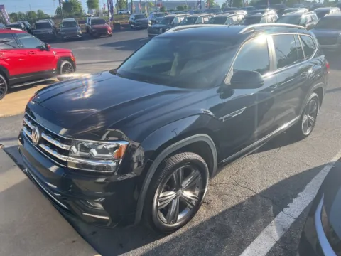 Photos of 2019 Volkswagen Atlas 3.6L V6 SE for sale in Newnan, GA at Southtowne Hyundai of Newnan