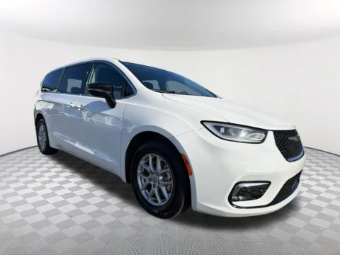 Another view of 2024 Chrysler Pacifica Touring L for sale in Newnan, GA at Southtowne Hyundai of Newnan