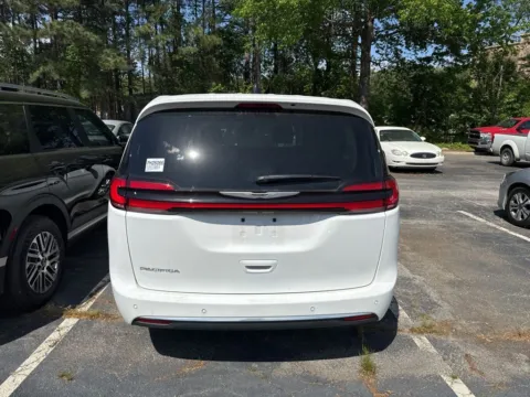 More photos of 2024 Chrysler Pacifica Touring L at Southtowne Hyundai of Newnan, GA