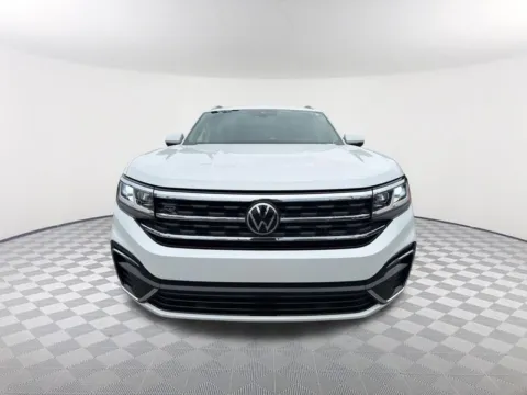 Photos of 2021 Volkswagen Atlas Cross Sport 3.6L V6 SEL R-Line for sale in Newnan, GA at Southtowne Hyundai of Newnan
