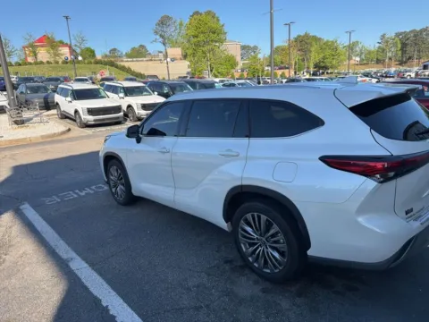 Another view of 2020 Toyota Highlander Platinum for sale in Newnan, GA at Southtowne Hyundai of Newnan