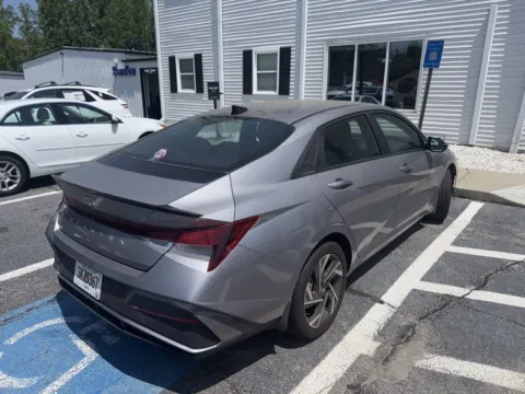 More photos of 2025 Hyundai Elantra SEL Sport at Southtowne Hyundai of Newnan, GA