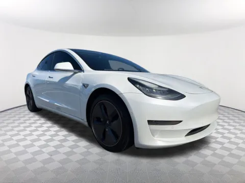 More photos of 2020 Tesla Model 3 Standard Range Plus at Southtowne Hyundai of Newnan, GA