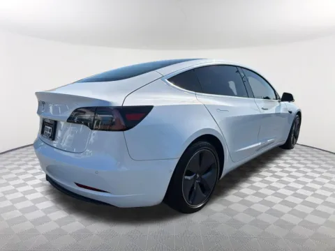 More photos of 2020 Tesla Model 3 Standard Range Plus at Southtowne Hyundai of Newnan, GA