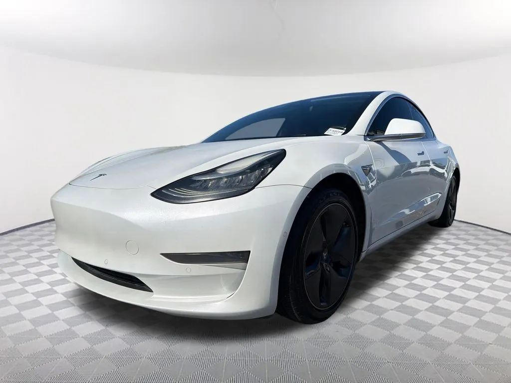 White 2020 Tesla Model 3 Standard Range Plus for sale in Newnan, GA