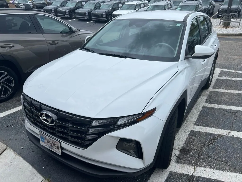 White 2023 Hyundai Tucson SE for sale in Newnan, GA