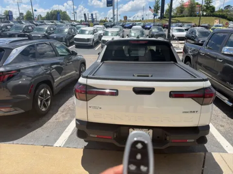 More photos of 2023 Hyundai Santa Cruz SEL Premium at Southtowne Hyundai of Newnan, GA