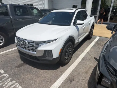Photos of 2023 Hyundai Santa Cruz SEL Premium for sale in Newnan, GA at Southtowne Hyundai of Newnan