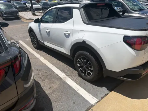 More photos of 2023 Hyundai Santa Cruz SEL Premium at Southtowne Hyundai of Newnan, GA