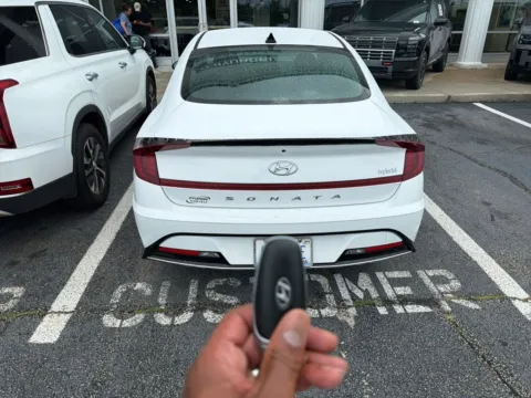 More photos of 2023 Hyundai Sonata Hybrid SEL at Southtowne Hyundai of Newnan, GA