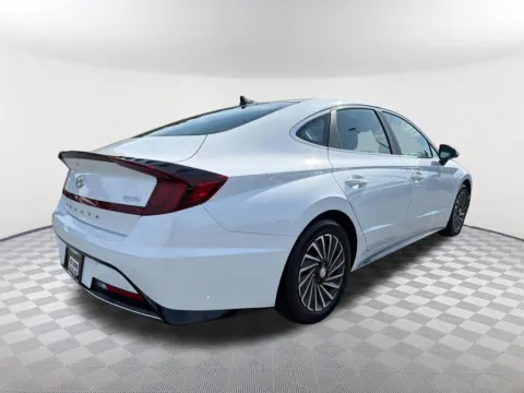 More photos of 2023 Hyundai Sonata Hybrid SEL at Southtowne Hyundai of Newnan, GA