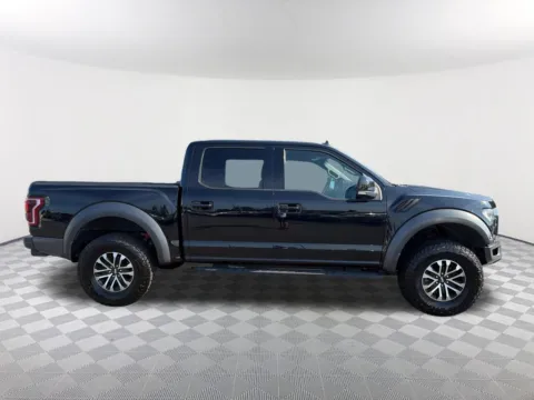 More photos of 2019 Ford F-150 Raptor at Southtowne Hyundai of Newnan, GA