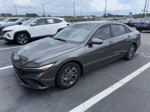 Gray 2024 Hyundai Elantra SEL for sale in Newnan, GA