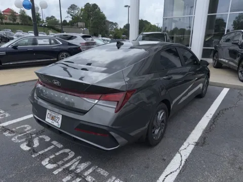 More photos of 2024 Hyundai Elantra SEL at Southtowne Hyundai of Newnan, GA