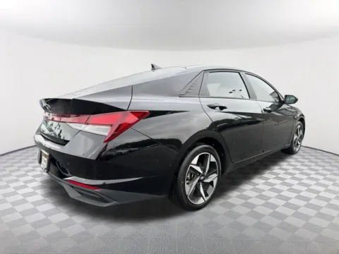 More photos of 2023 Hyundai Elantra SEL at Southtowne Hyundai of Newnan, GA